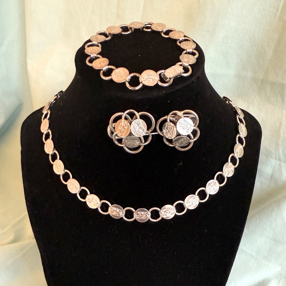 Vintage Sarah Coventry necklace bracelet earrings set